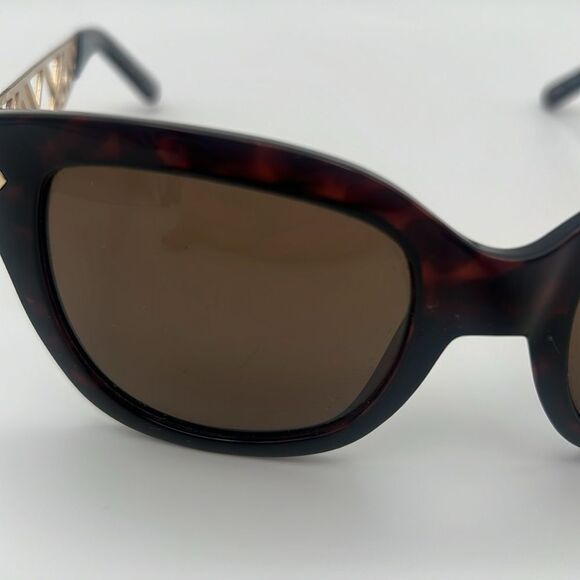 TORY BURCH ECLECTIC CHEVRON TORTISE SUN GLASSES WITH GOLD DETAIL - Picture 9 of 15